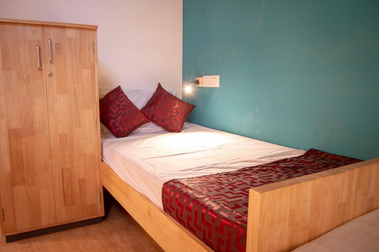 Roambay Hostel Májszúr Kültér fotó